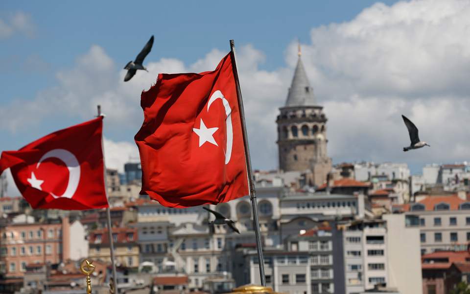 Τουρκική λίρα: Aμετάβλητα τα επιτόκια