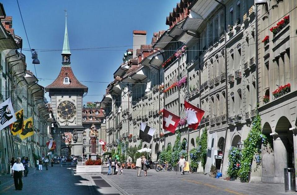 Ελβετία: Αμετάβλητα στο -0,75% τα επιτόκια, δεν αναμένεται αύξηση σύντομα