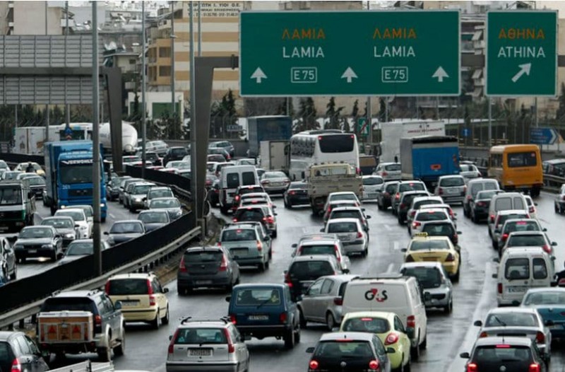 Ο μέσος οδηγός στην Αθήνα εφέτος είχε 70 ώρες χαμένες στο μποτιλιάρισμα