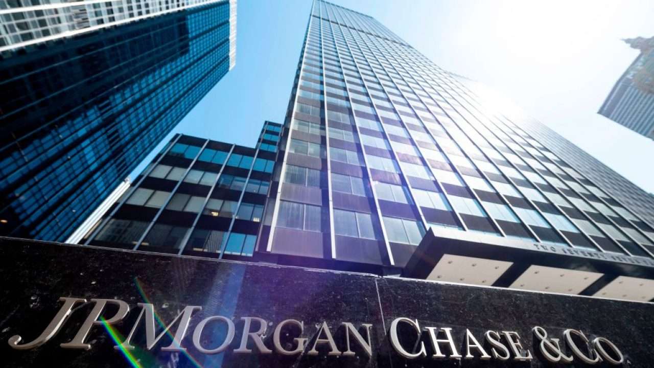 JP Morgan: Οι εκλογές δεν πλήττουν τις ελληνικές τράπεζες
