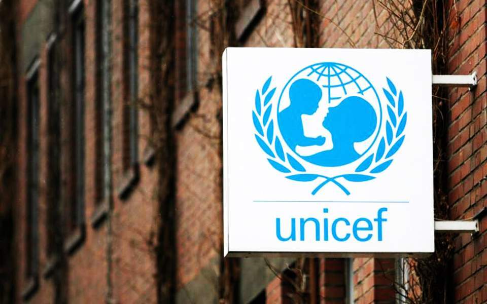 Υπέρογκοι μισθοί, οικογενειοκρατία, σπατάλες στη Unicef