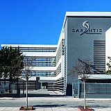 Σαράντης: Διευκρινίσεις για την πώληση της συμμετοχής στην Estee Lauder