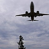 Αεροπορικές εταιρείες: «Αναταράξεις» λόγω ακριβών καυσίμων και προβλέψεων για ύφεση