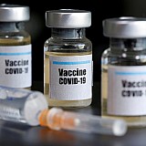 Επικεφαλής των ερευνών του εμβολίου της Οξφόρδης: Απίθανη μια αναζωπύρωση της πανδημίας