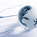 Η διεθνής οικονομία εξακολουθεί να αναπτύσσεται ομαλά