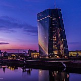 "Φρένο" στα επιτόκια μετά τη νέα αύξηση φαίνεται να βάζει η ΕΚΤ