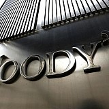 Παγκόσμια επιβράδυνση βλέπει η Moody’s – Πού εντοπίζει «θύλακες ανθεκτικότητας»