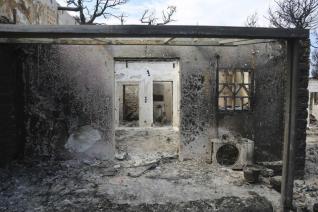 132 εκατ. ευρώ για να ξαναφτιαχτούν τα σπίτια που καταστράφηκαν στις πυρκαγιές. Πόσα θα δοθούν ανά τετραγωνικό