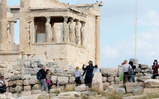 Φρένο στην άνοδο του ελληνικού τουρισμού «βλέπει» η Alpha Bank