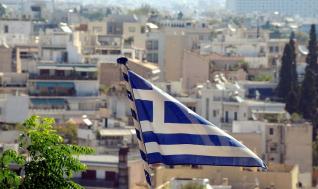 «Χρυσή βίζα» και Airbnb σώζουν τα ελληνικά ακίνητα