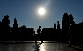 Ελληνική οικονομία: Πόσο βαθιά θα είναι η πληγή στο ΑΕΠ β' τριμήνου