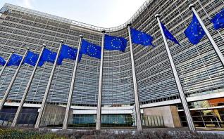 H Koμισιόν προειδοποιεί για ύφεση 10%- Ανάγκη για μέτρα 1,5 τρισ. ευρώ λέει η ΕΚΤ