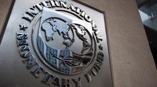Πρόωρη αποπληρωμή των δανείων του ΔΝΤ που πήρε η Ελλάδα, «βλέπει» το Bloomberg