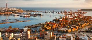 Handelsblatt: Νο 1 στη Μεσόγειο το λιμάνι του Πειραιά