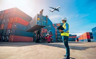 Σε δύο σύγχρονα κέντρα logistics επενδύει η Εθνική Πανγαία