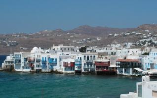 ΝΥΤ: Η Ελλάδα με τα εκατοντάδες νησιά – Tα κριτήρια με βάση τα οποία επιλέγουν οι τουρίστες