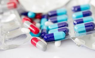Η Ινδία περιορίζει τις εξαγωγές φαρμάκων λόγω κορονοϊού προκαλώντας πανικό στην Ευρώπη