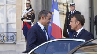 Σημαντικές επαφές του πρωθυπουργού σε Παρίσι και Βρυξέλλες