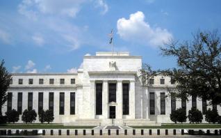 Μπόουμαν- Fed: Αναμένει περαιτέρω αύξηση των επιτοκίων