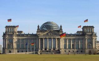 Συναγερμός στο Βερολίνο λόγω εξαγορών από Κινέζους