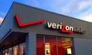 Οπτικές ίνες από την Corning θα αγοράζει η Verizon σε μια συμφωνία ύψους $1,05 δισ.