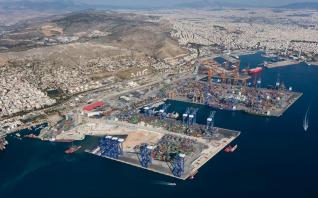 Υπό πίεση ο Πειραιάς - Χάνεται η πρωτιά στη Μεσόγειο