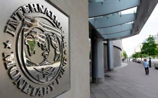 ΔΝΤ: Οι τέσσερις απειλές για την παγκόσμια οικονομία – Οι νέες προβλέψεις