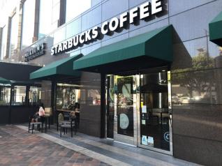 Starbucks: Κατώτερες των εκτιμήσεων οι πωλήσεις στο τρίμηνο, "αχίλλειος πτέρνα" η Κίνα