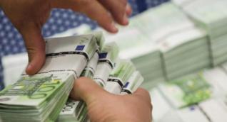 Θα πέσουν 80 δισ. ευρώ στην ελληνική οικονομία σε 7 χρόνια